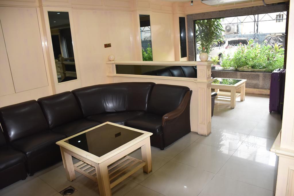Woodlands Inn Hotel 曼谷 外观 照片