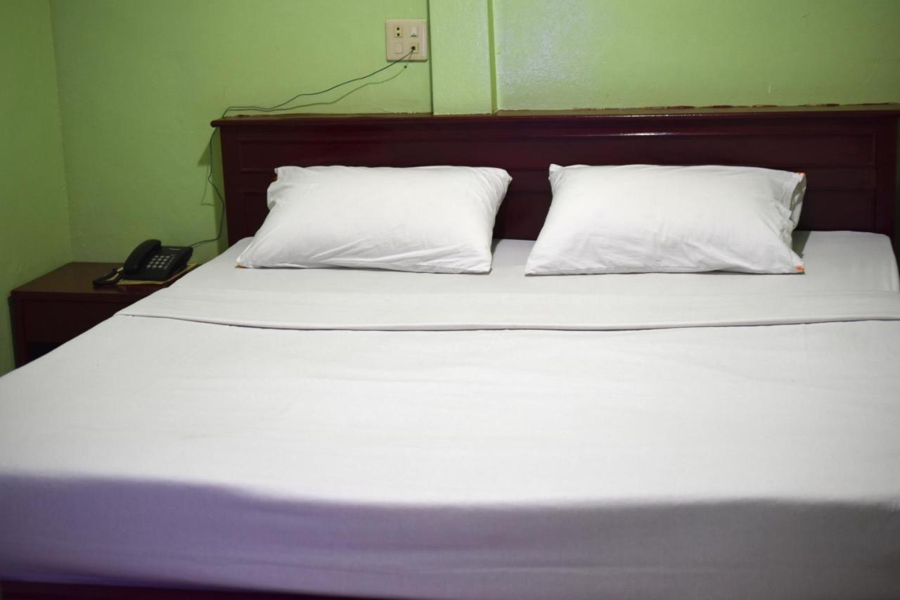 Woodlands Inn Hotel 曼谷 外观 照片